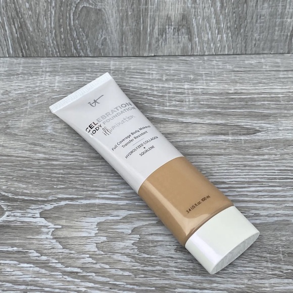 IT Cosmetics Celebration Body Foundation illumination in Light 3.4 fl oz - Picture 2 of 8